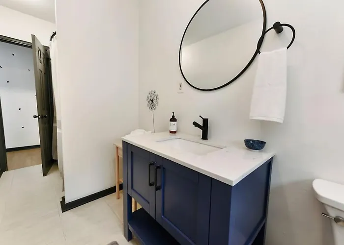Hostwise - On Butler St, Lower Lawrenceville, Perfect Location! Apartment